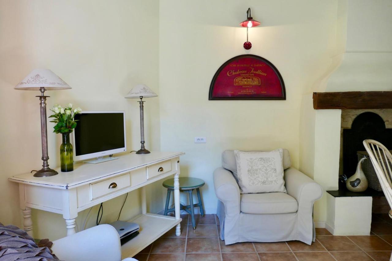 Sainte-Hélène Chambres d'Hôtes&Appartement Olonzac Extérieur photo